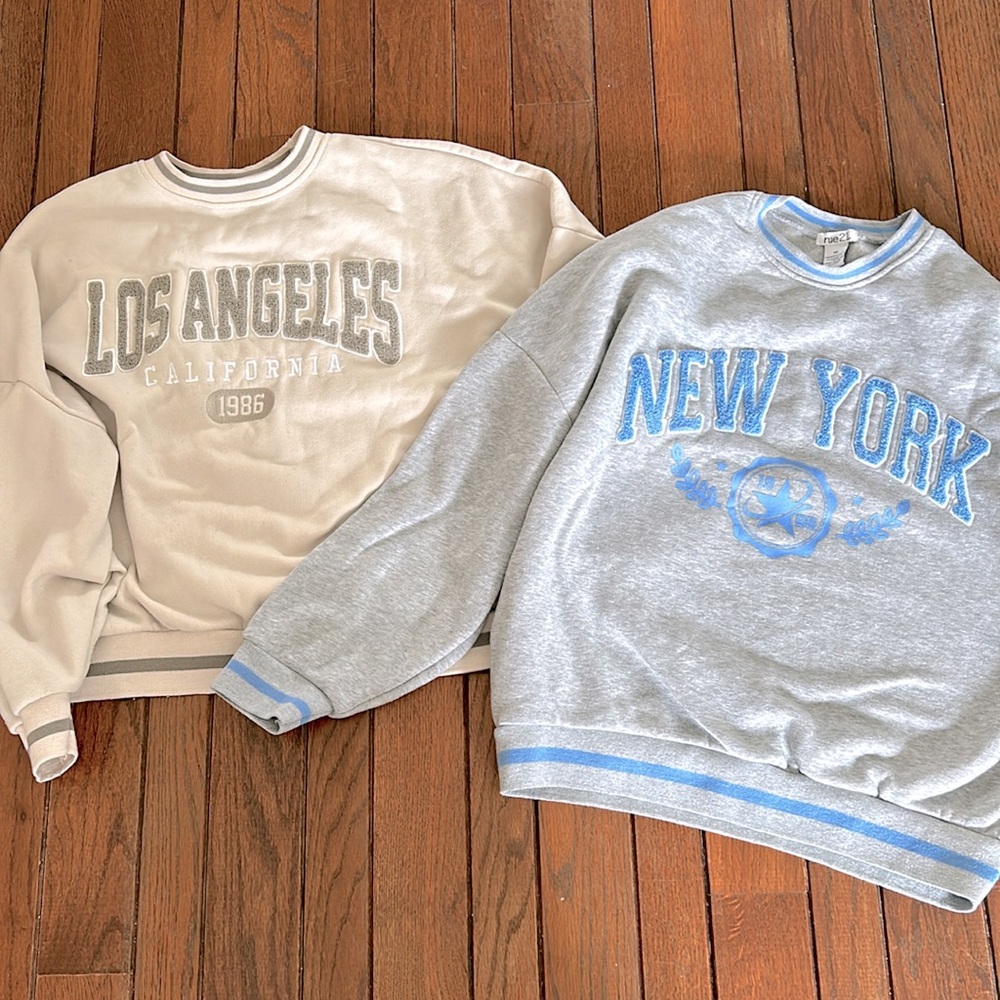 New York and Los Angeles Rue21 sweatshirts size XS